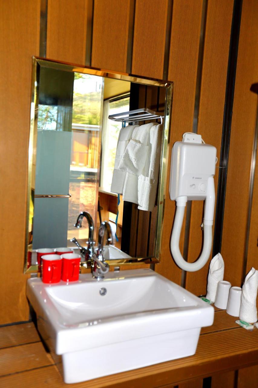 Jambo Mara Safari Lodge Ololaimutiek ภายนอก รูปภาพ